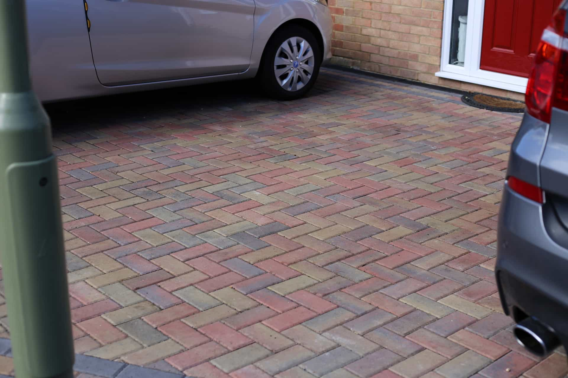 Block paving contractors near Luton