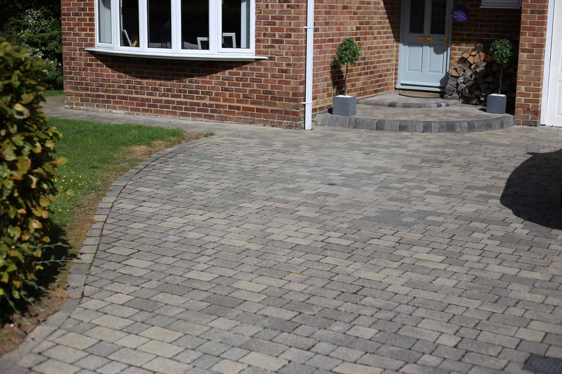 Block paving contractors Luton