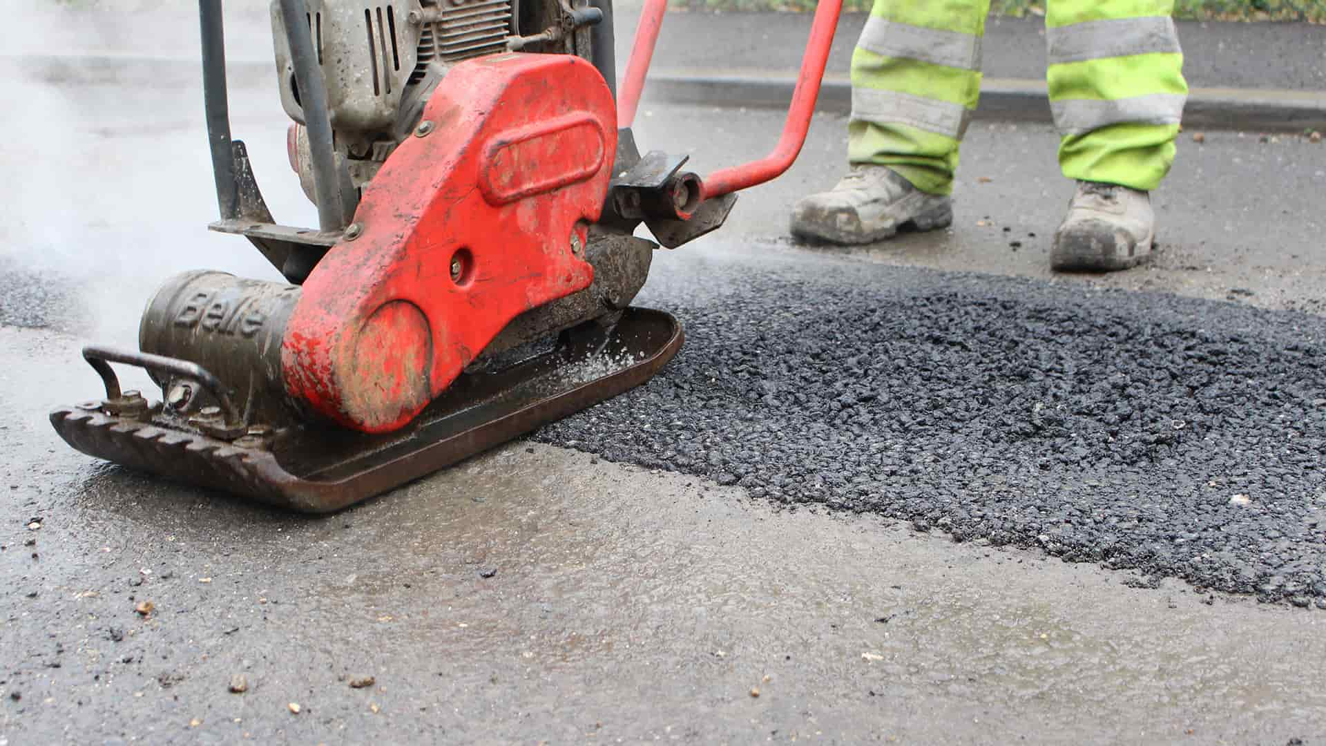 Get a pothole repair quote Luton