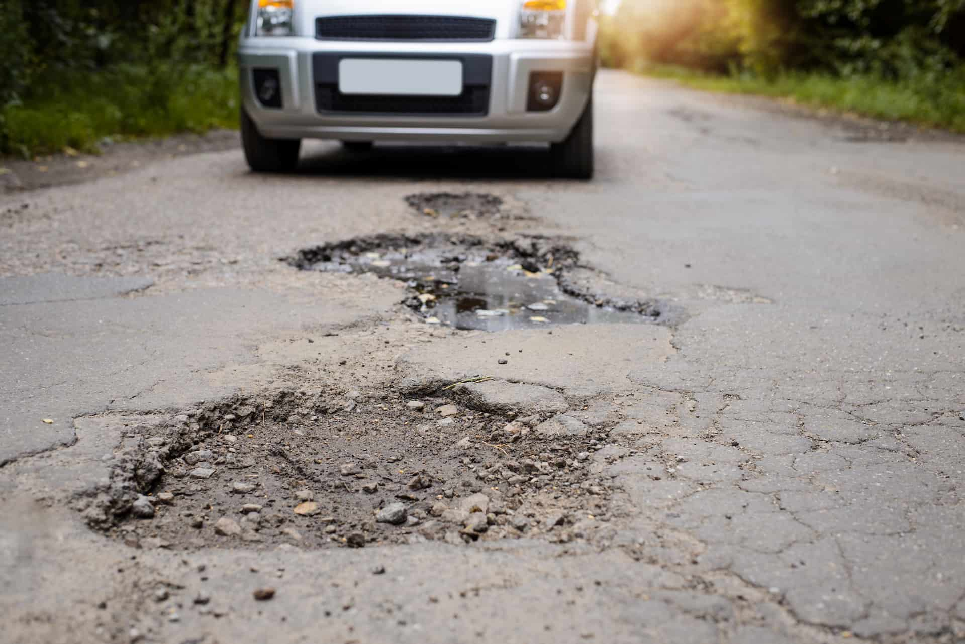 Pothole repair contractors near Luton